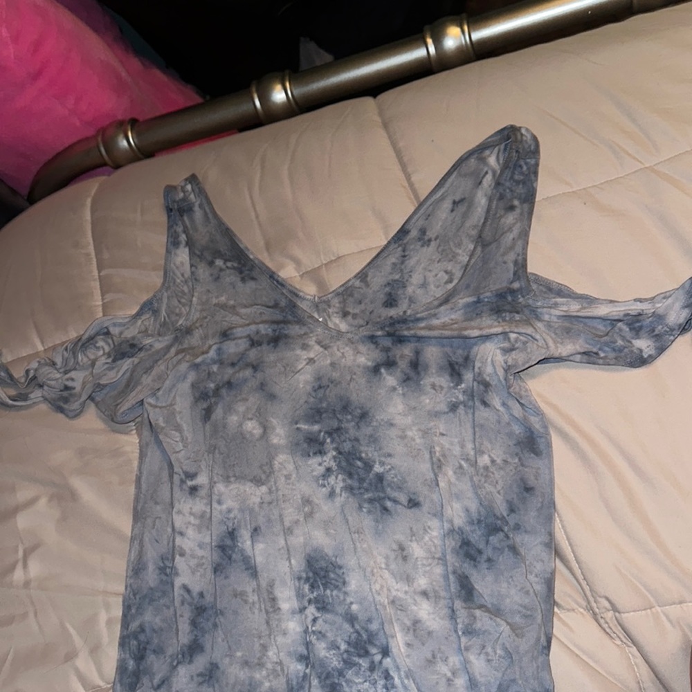 American Eagle Soft and Sexy shirt. Tie able arm sleeves Extra small
